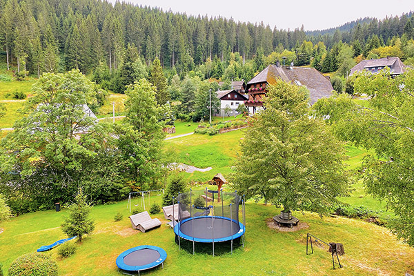 Trampolin & Co in unserem Garten